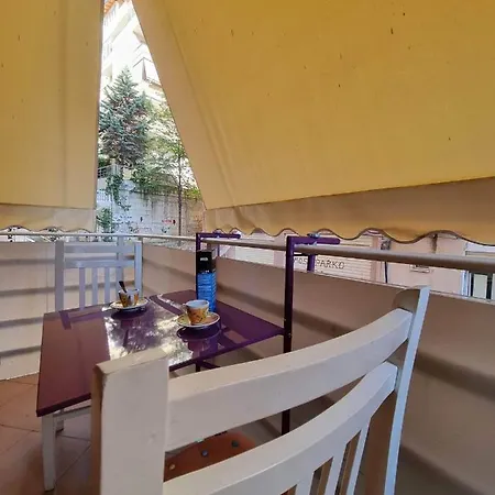 Liqeni Thate, Apartment
