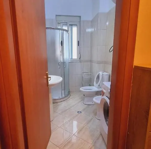 Liqeni Thate, Apartmán *