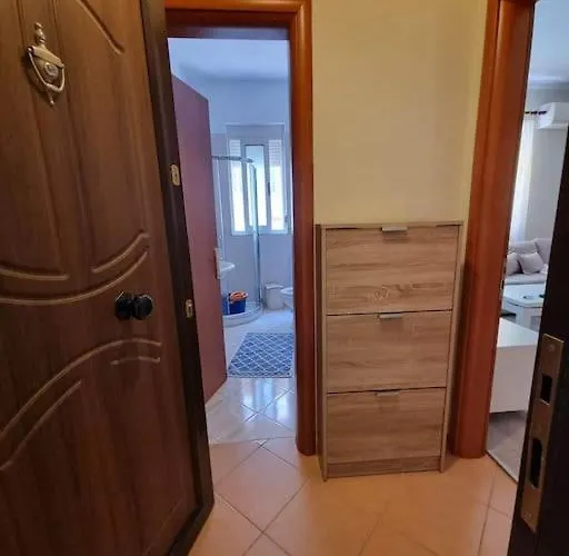 Appartement Liqeni Thate, *